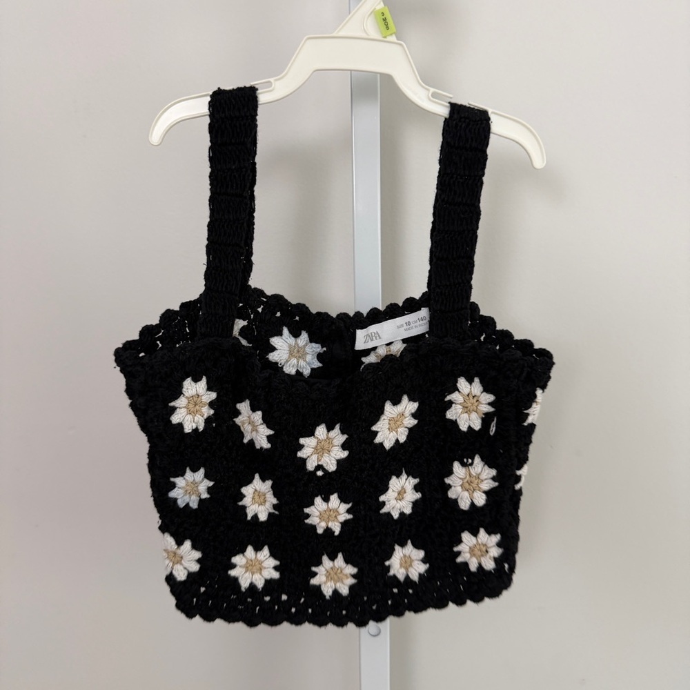 Zara Black and White Crochet Top size 10 140cm‎